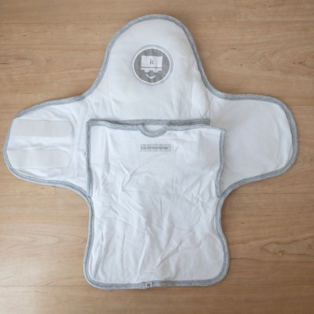 Kepi Swaddle, White